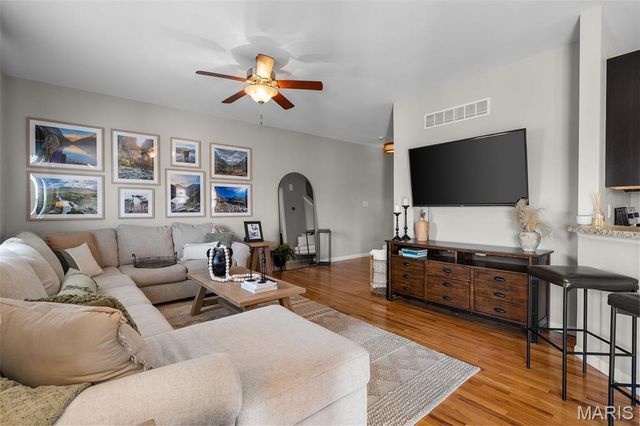 3136 Bentwater Place, St Charles, MO 63301