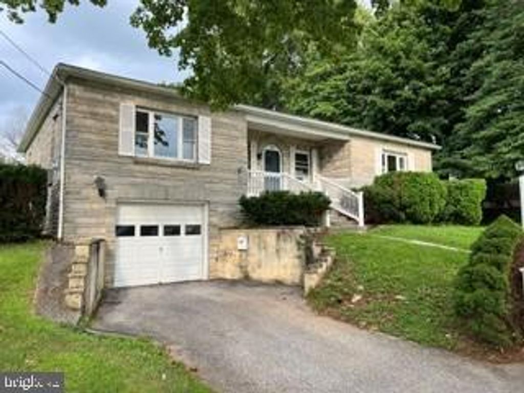 39 CLEARVIEW DR, Shrewsbury, PA 17361