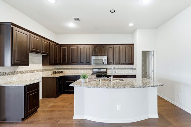 5809 Petunia Lane, Rowlett, TX 75089