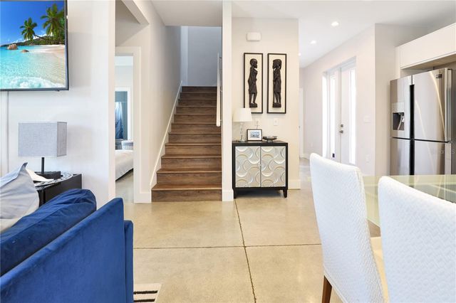 2054 ROSELAWN STREET, Sarasota, FL 34231