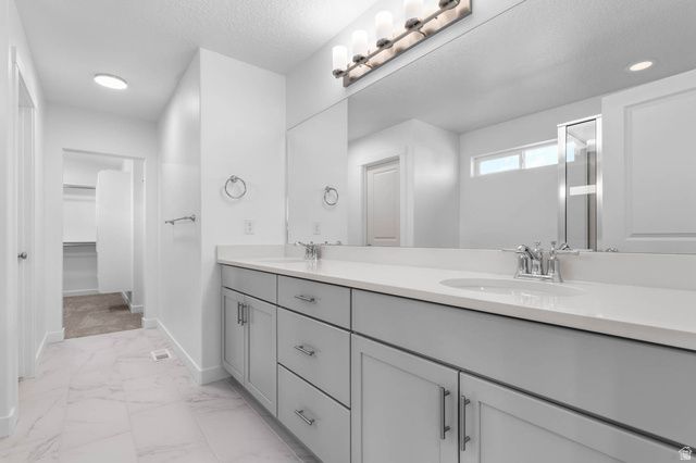 2286 N HOODED CRANE DR, Clinton, UT 84015