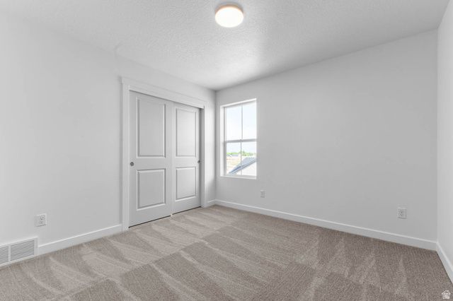 2286 N HOODED CRANE DR, Clinton, UT 84015