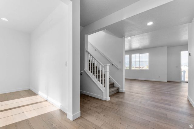 2286 N HOODED CRANE DR, Clinton, UT 84015