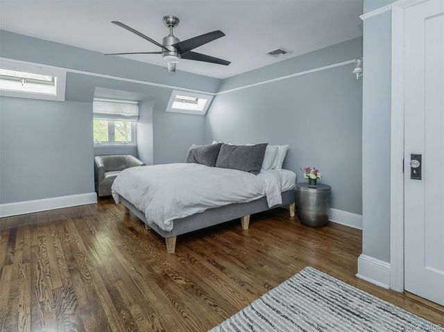 81 Huntington Road, Garden City, NY 11530
