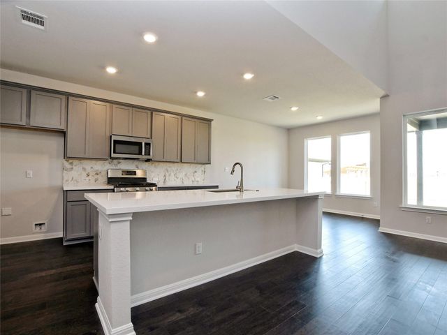 12605 Purple Prairie LN, Buda, TX 78610