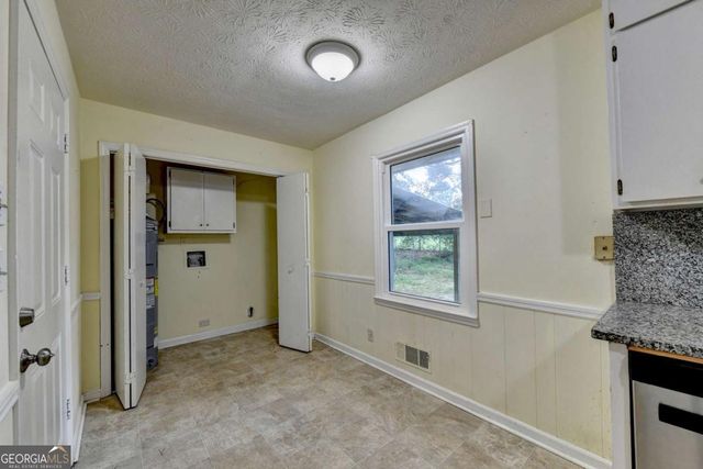 1138 Woodland Circle, Lawrenceville, GA 30043