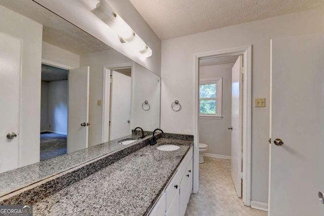 1138 Woodland Circle, Lawrenceville, GA 30043