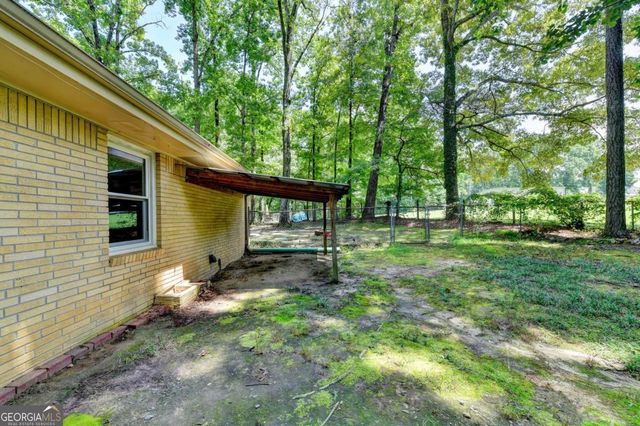 1138 Woodland Circle, Lawrenceville, GA 30043