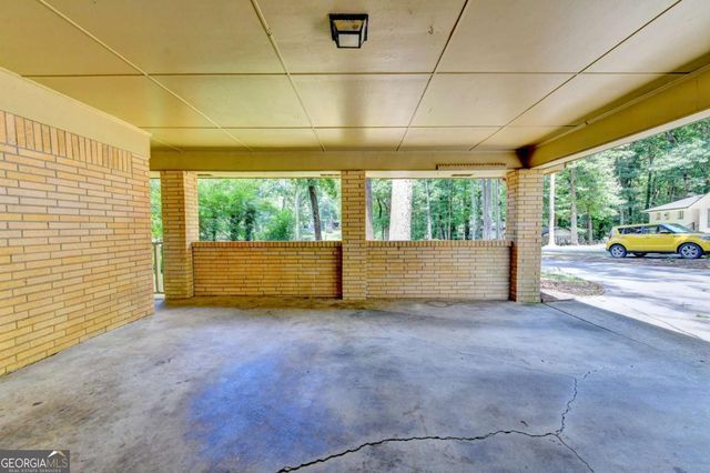 1138 Woodland Circle, Lawrenceville, GA 30043