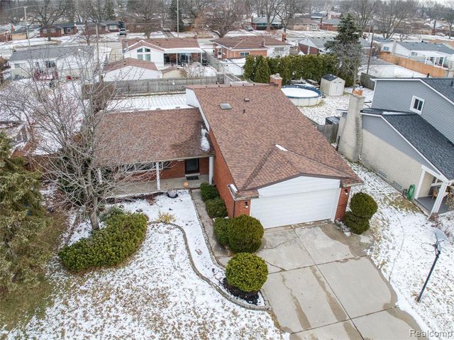 30650 Glenwood Circle, Warren, MI 48088