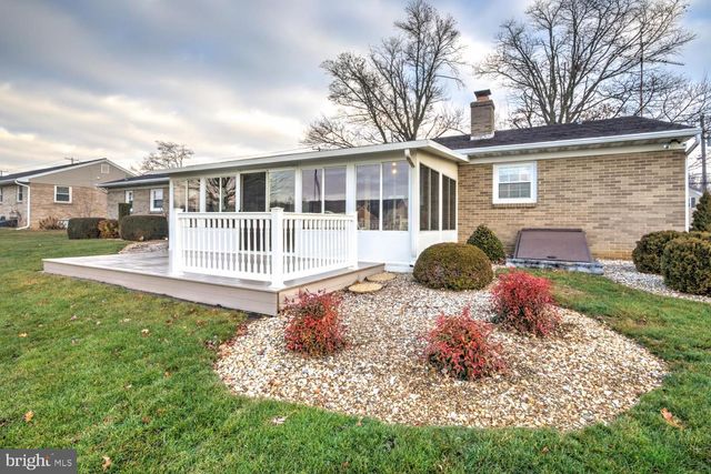 440 RANCK RD, New Holland, PA 17557