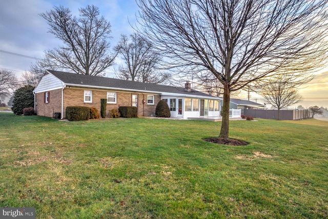 440 RANCK RD, New Holland, PA 17557