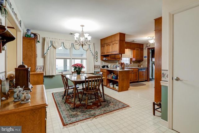 440 RANCK RD, New Holland, PA 17557