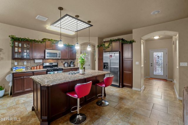 3845 TIERRA CAMPA Drive, El Paso, TX 79938