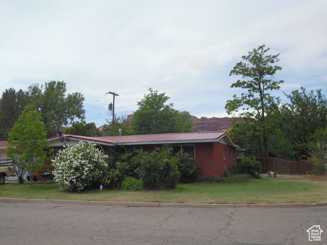 477 W GRAND CIR, Moab, UT 84532