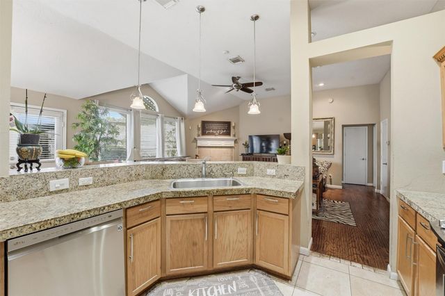 19319 Pine Cluster Lane, Humble, TX 77346