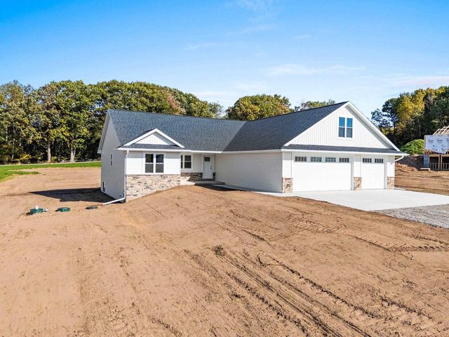 3718 HAROLDS WAY, Suamico, WI 54313