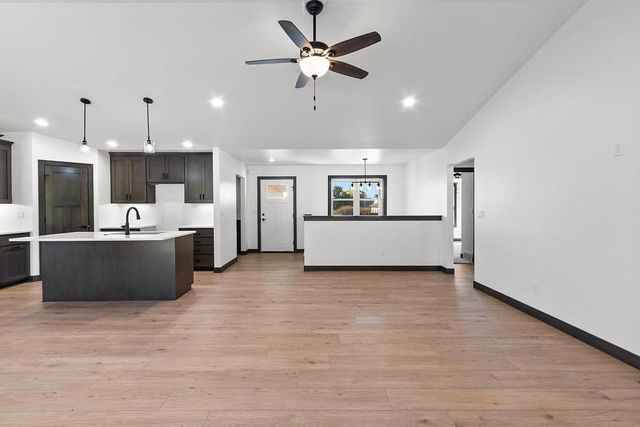 3718 HAROLDS WAY, Suamico, WI 54313