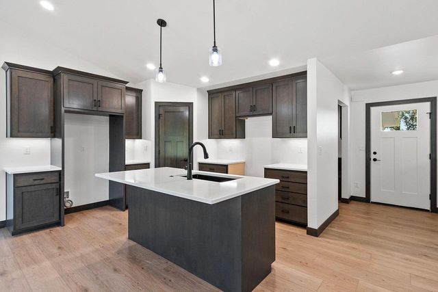 3718 HAROLDS WAY, Suamico, WI 54313