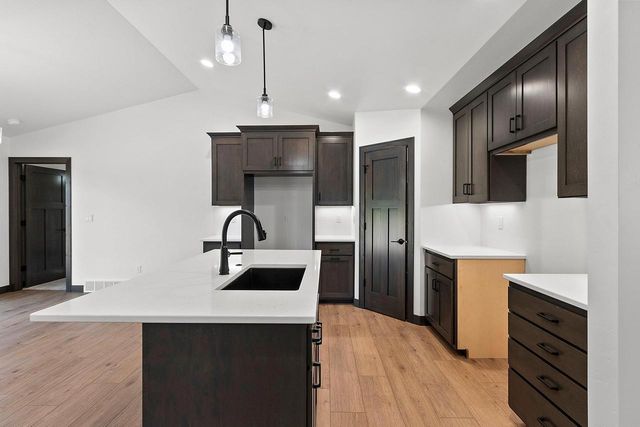 3718 HAROLDS WAY, Suamico, WI 54313