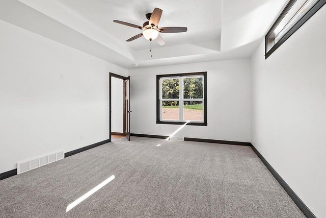 3718 HAROLDS WAY, Suamico, WI 54313