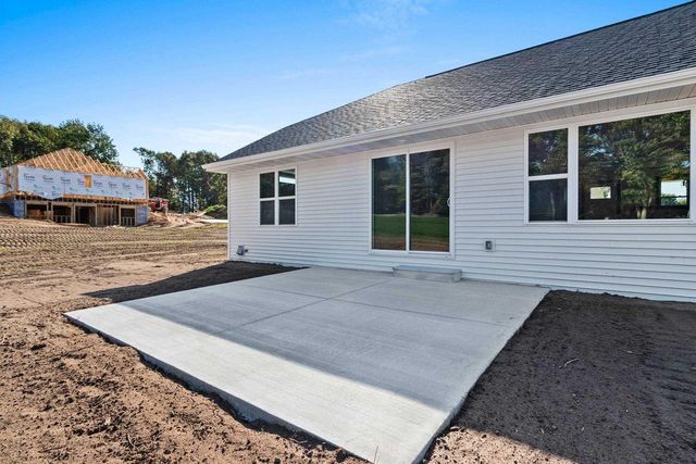 3718 HAROLDS WAY, Suamico, WI 54313