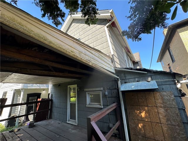 124 E 15th Ave, Homestead, PA 15120