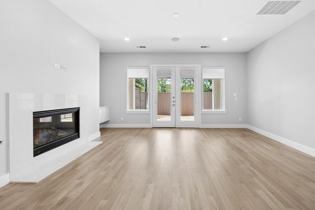 6529 Roper Street, Dallas, TX 75209