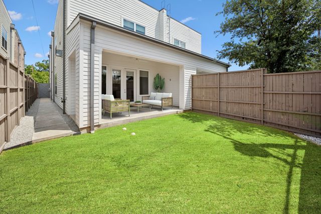 6529 Roper Street, Dallas, TX 75209