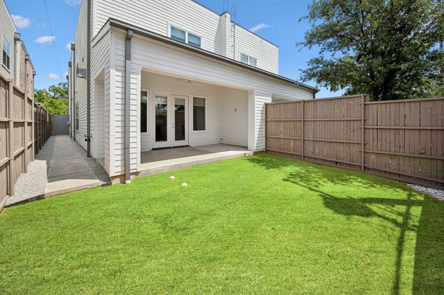 6529 Roper Street, Dallas, TX 75209