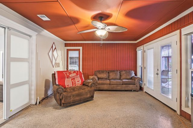 634 Rickey Canyon Avenue, Desoto, TX 75115