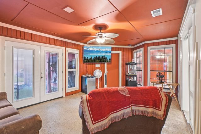 634 Rickey Canyon Avenue, Desoto, TX 75115