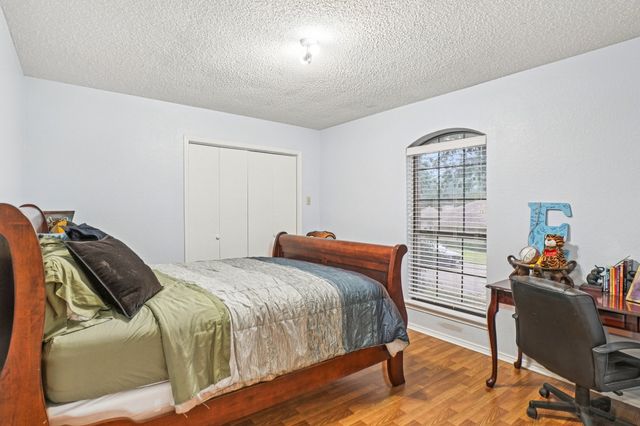 634 Rickey Canyon Avenue, Desoto, TX 75115