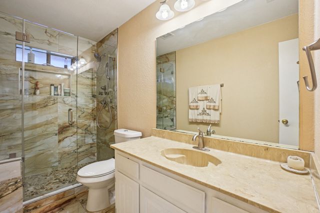 634 Rickey Canyon Avenue, Desoto, TX 75115