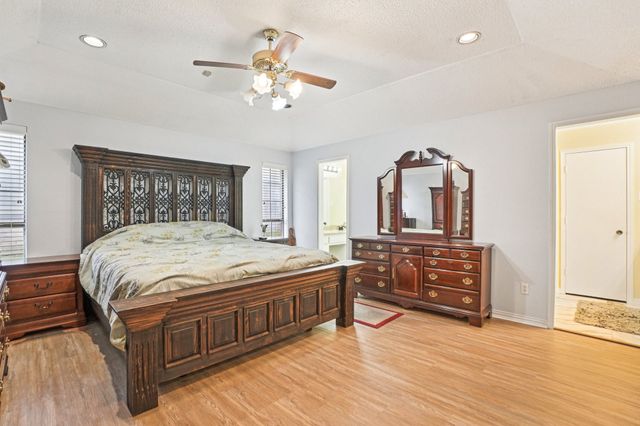 634 Rickey Canyon Avenue, Desoto, TX 75115