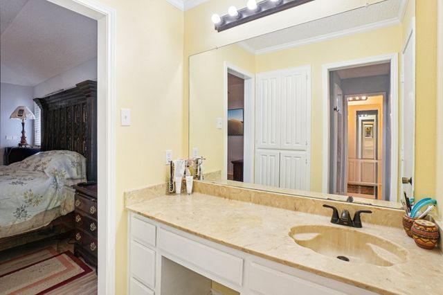 634 Rickey Canyon Avenue, Desoto, TX 75115