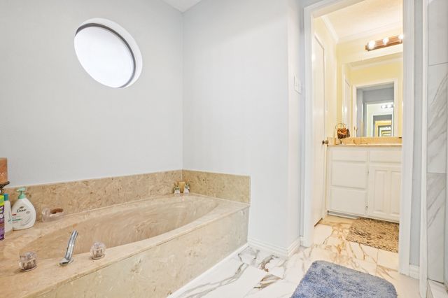 634 Rickey Canyon Avenue, Desoto, TX 75115