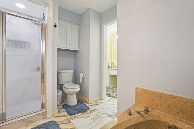 634 Rickey Canyon Avenue, Desoto, TX 75115