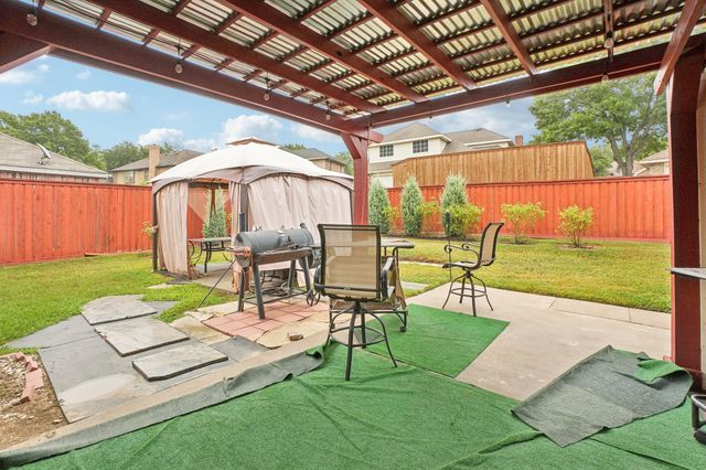 634 Rickey Canyon Avenue, Desoto, TX 75115