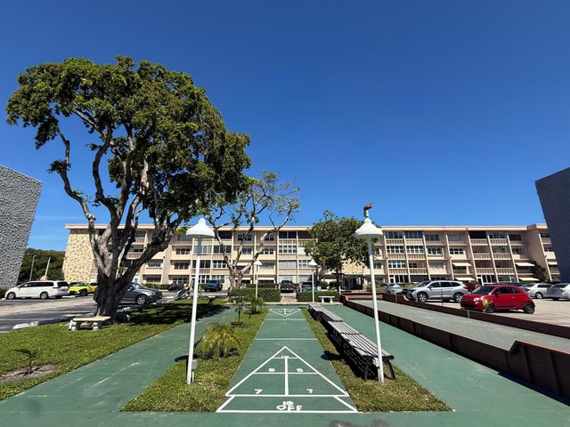 330 SE 2nd Street 303h, Hallandale Beach, FL 33009