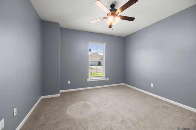39116 Forestwood Ave, Gonzales, LA 70737