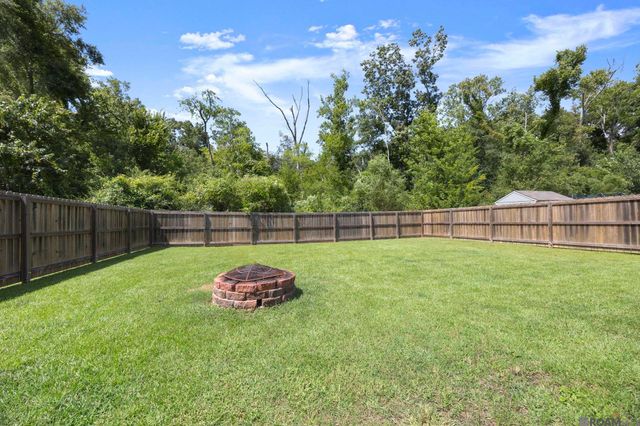 39116 Forestwood Ave, Gonzales, LA 70737