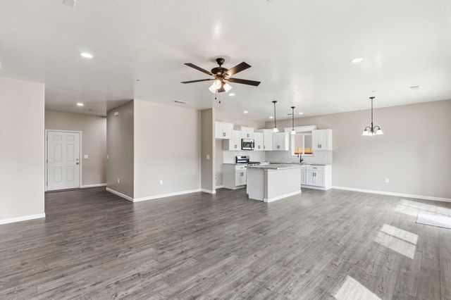 3441 E Douglas Avenue, Visalia, CA 93292