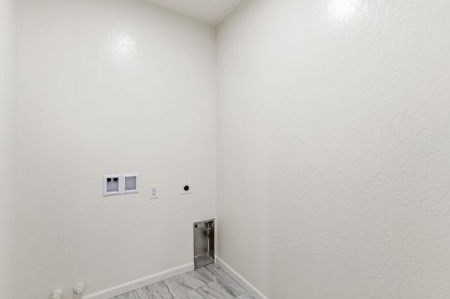 3441 E Douglas Avenue, Visalia, CA 93292