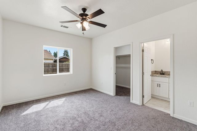 3441 E Douglas Avenue, Visalia, CA 93292