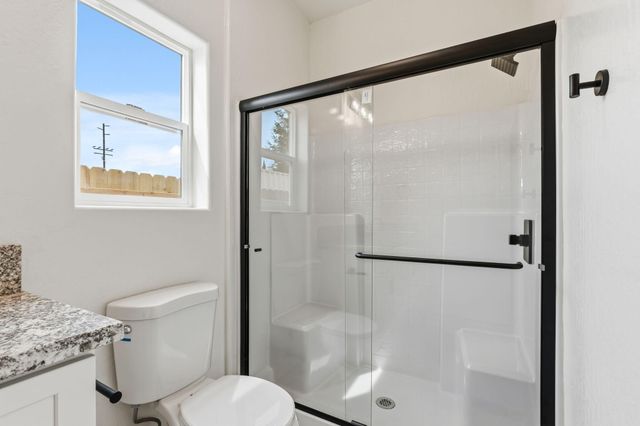 3441 E Douglas Avenue, Visalia, CA 93292