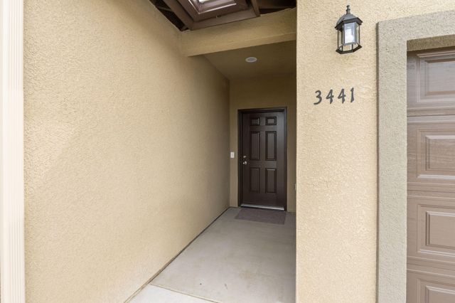 3441 E Douglas Avenue, Visalia, CA 93292