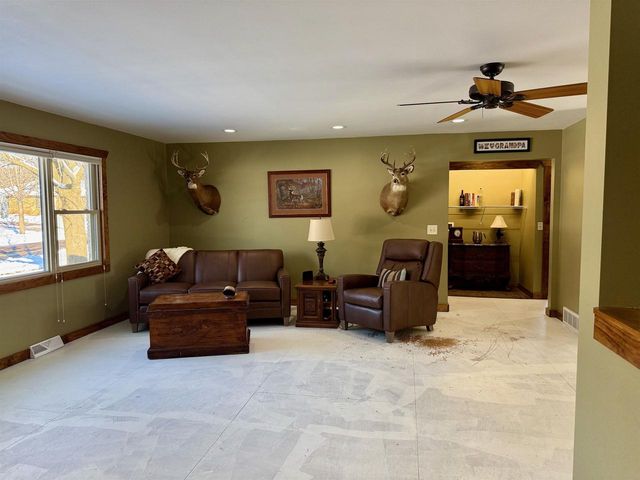 440 Bradford Drive, Waterloo, WI 53594