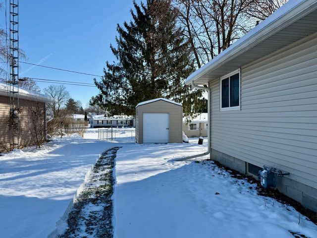 440 Bradford Drive, Waterloo, WI 53594