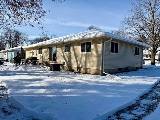 440 Bradford Drive, Waterloo, WI 53594